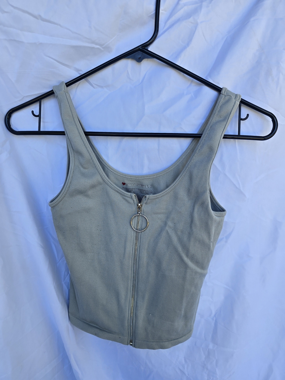 Bella Seamless Ribbed Zip Front Crop Tank | Sage Green | M/L